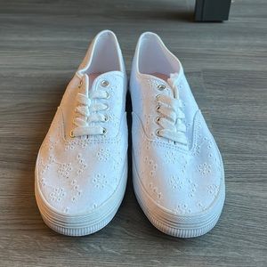 American Eagle White Sneakers - Never Worn